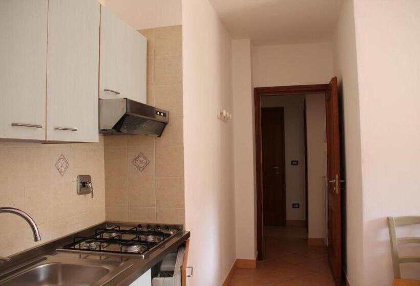 Студио Стандарт с Балконом, Residence Oleandro
