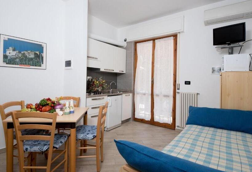 Апартаменты 1 Спальня с Балконом, Residence Oleandro