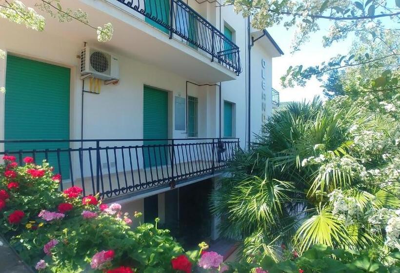 Апартаменты 1 Спальня с Балконом, Residence Oleandro