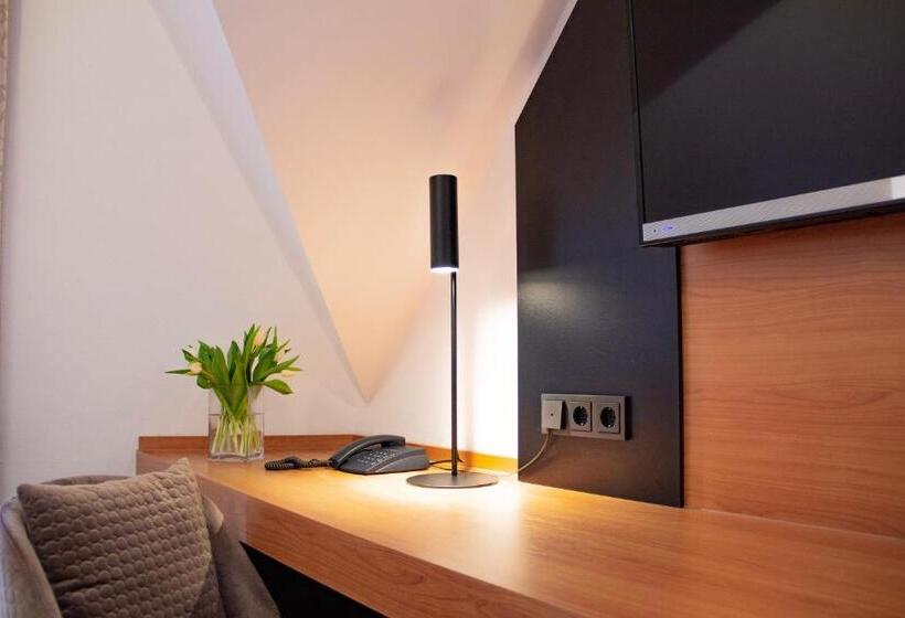 Номер Стандарт, Ambienthotel Tassilo