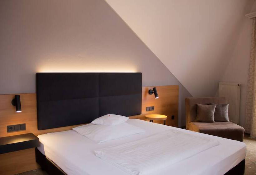 Номер Стандарт Индивидуальный, Ambienthotel Tassilo