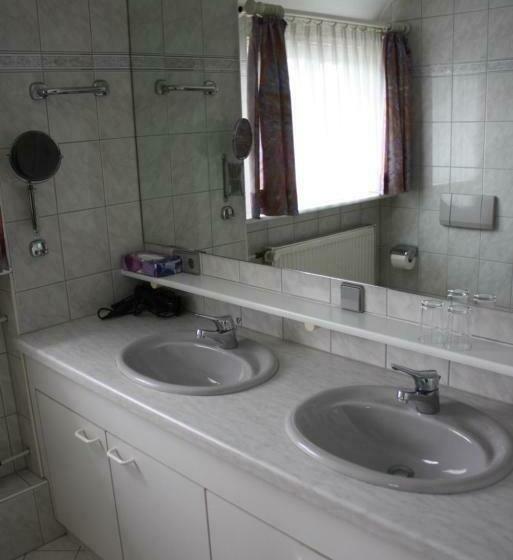 Номер Стандарт, Pension Am Weinberg