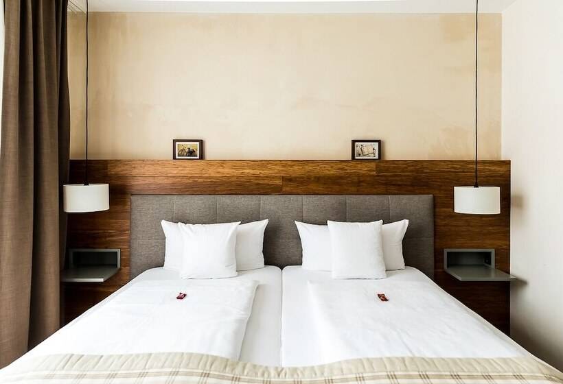 Номер Комфорт, Restaurant Hotel Zum Storchen