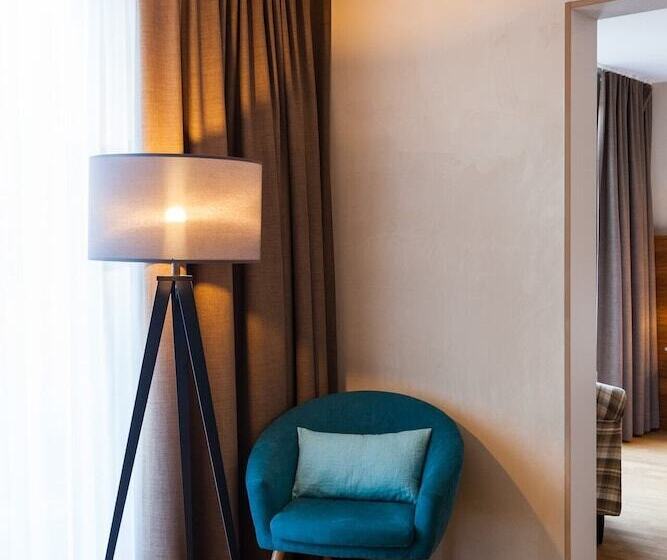 Полулюкс, Restaurant Hotel Zum Storchen