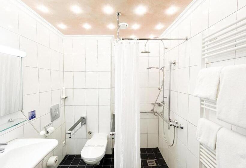 Номер Стандарт Адаптированный для Инвалидов, Yachthotel Chiemsee Gmbh