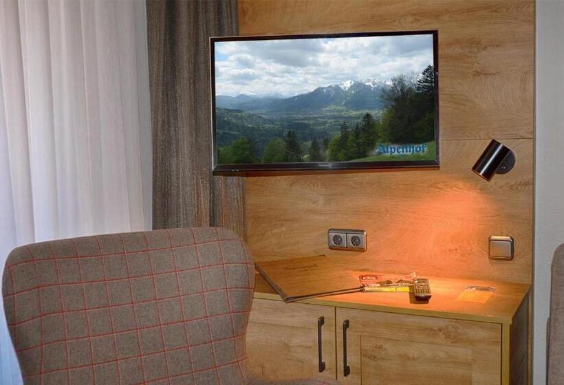 Quarto Estandar com Sacada, Alpenhof