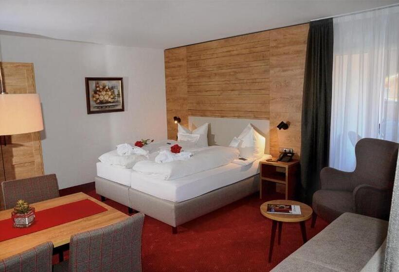 Quarto Estandar com Sacada, Alpenhof