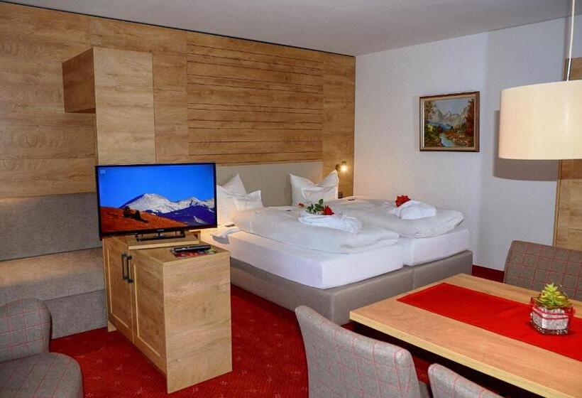 Quarto Estandar com Sacada, Alpenhof