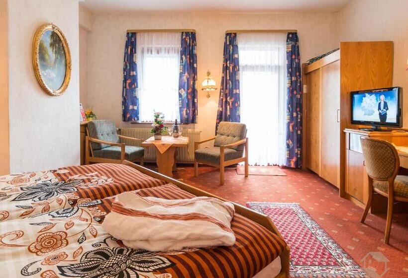 Номер Стандарт, Restaurant Alte Linde