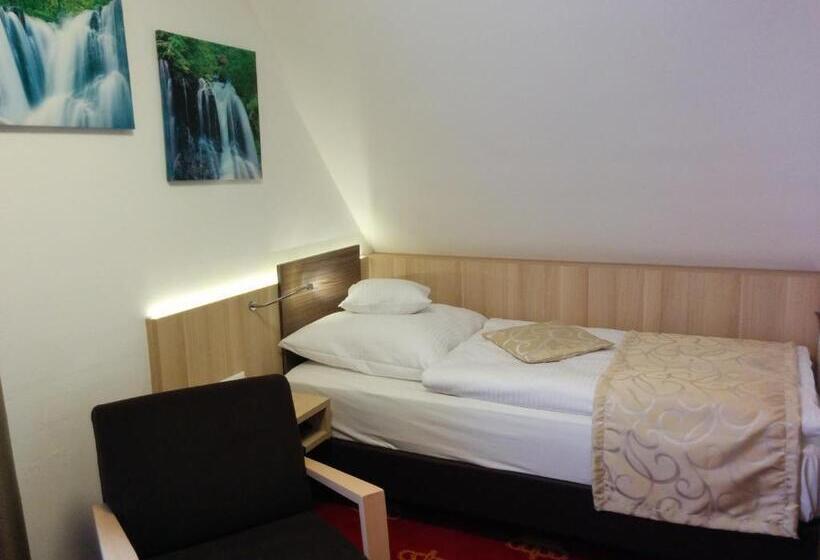 Номер Стандарт Индивидуальный, Wellness Hotel Garni Krone