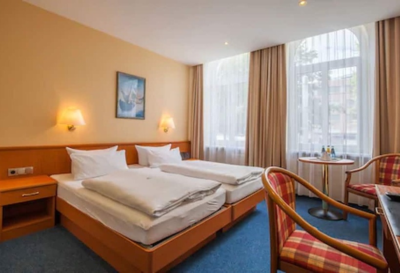 Номер Комфорт, City Hotel Valois