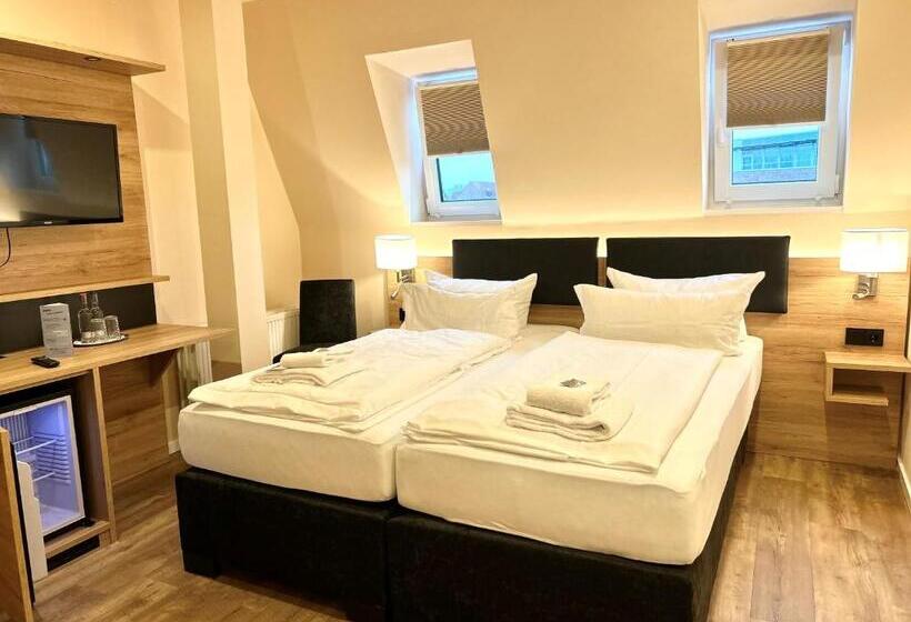 Номер Стандарт, City Hotel Valois