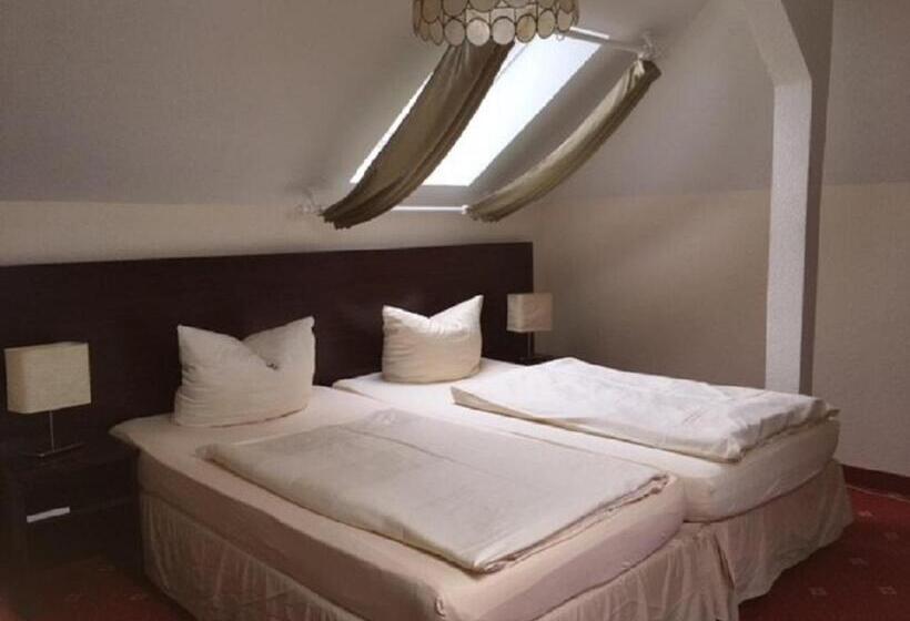 Family Suite, Rosengarten