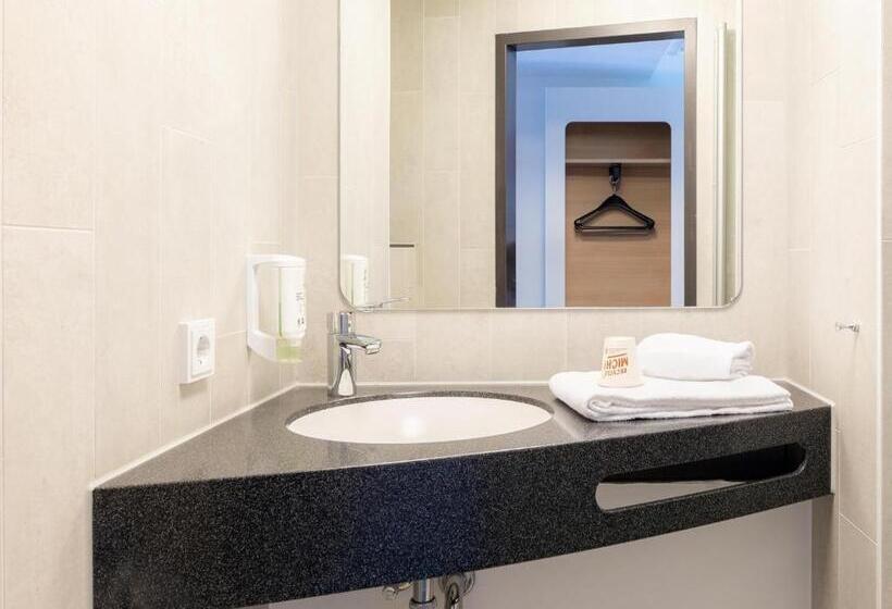 패밀리 룸, B&b Hotel Stuttgart City