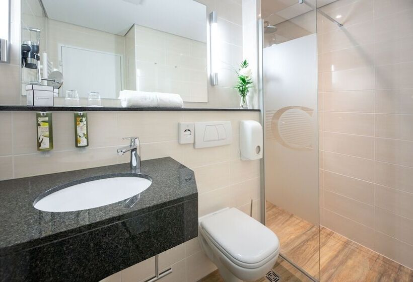 Номер Стандарт Трехместный, Concorde Hotel Am Leineschloss