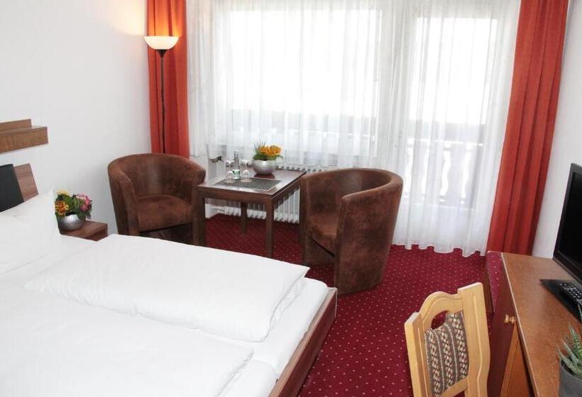 Quarto Estandar, An Der Sonne