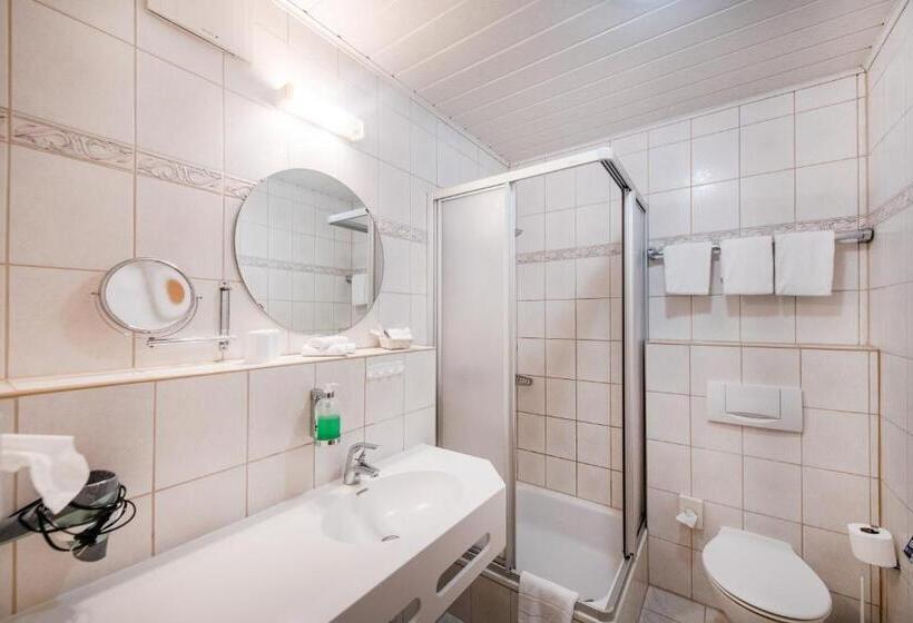 Апартаменты 3 Спальни, Waldesblick, Hotel Restaurant