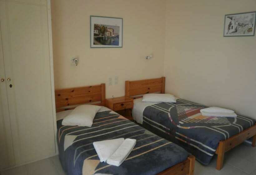 إستوديو قياسى, Polyxenis Rooms