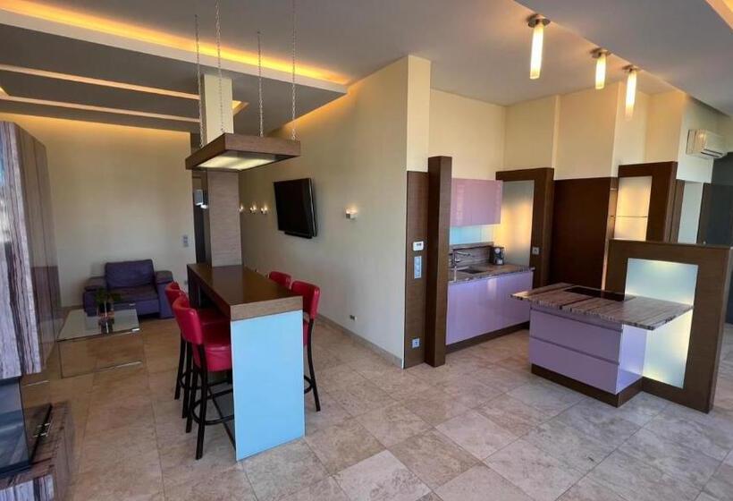 Апартаменты 2 Спальни, Avangard Resort