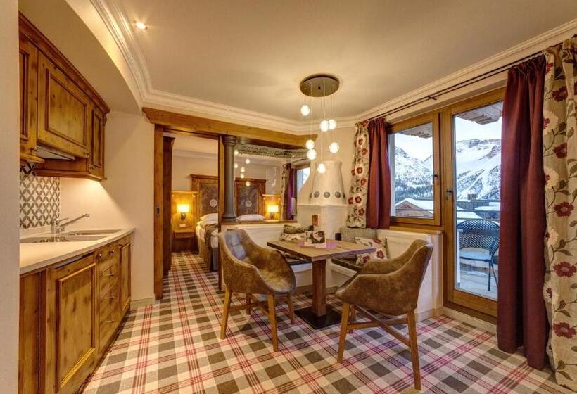 Люкс, Belarosa Suiten & Wellness