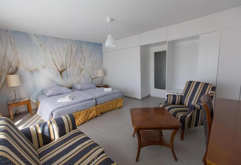Номер Стандарт Трехместный, City Hotel Wuppertal