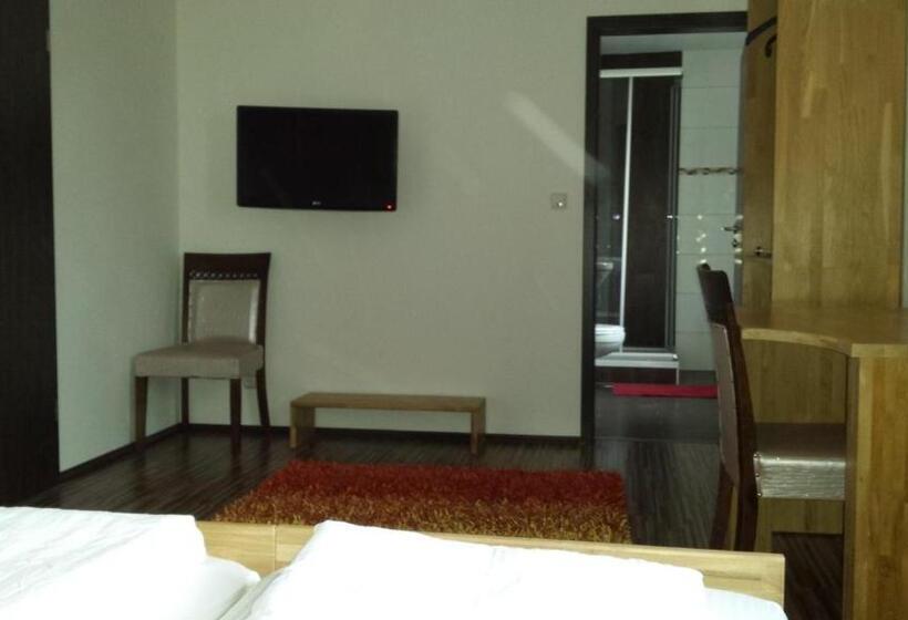 اتاق استاندارد یک نفره, La Terrazza