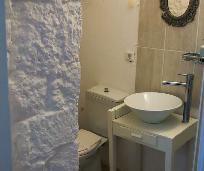 Quarto Estandar, Efnan Butik