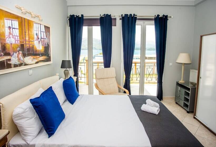 استودیوی استاندارد با چشم‌انداز دریا, Xenia Ionis Luxury Apartments