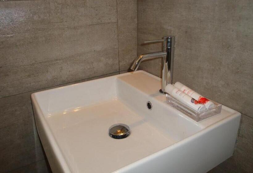 استودیوی استاندارد با تخت دوبل, Big Blue Apartments