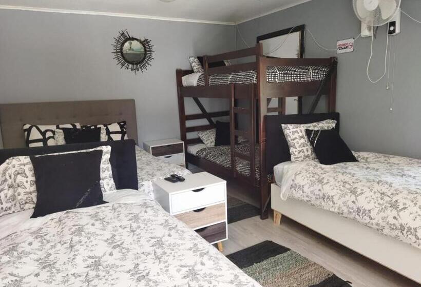 Семейный Номер, Hostal El Aromo Pensión A Empresas