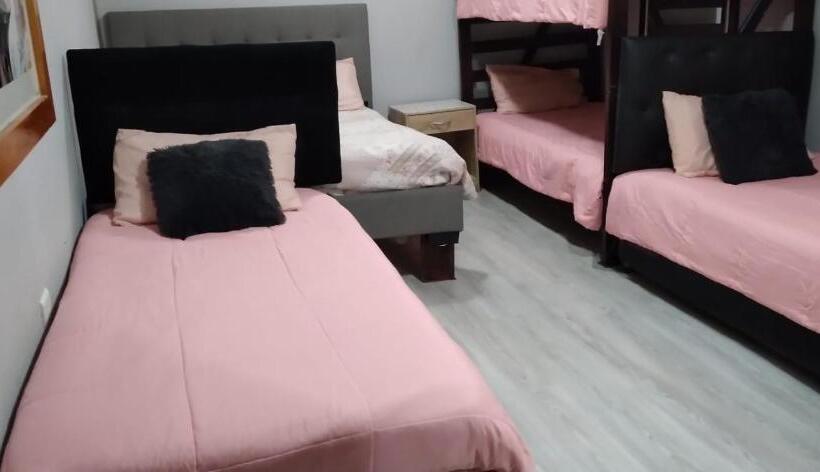 Семейный Номер, Hostal El Aromo Pensión A Empresas