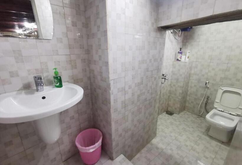 آپارتمان 1 خوابه با چشم‌انداز باغ, Misfah Old House