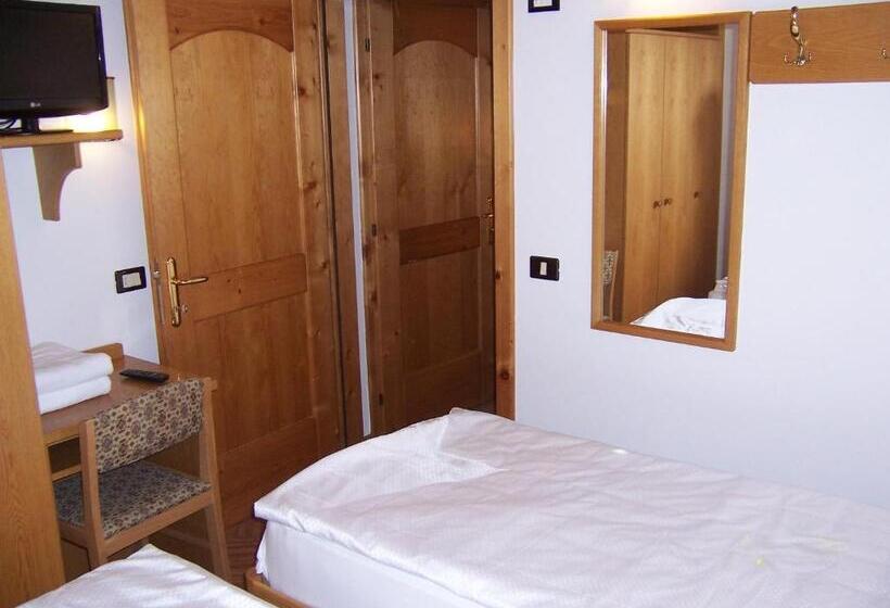 Четырехместный Номер Deluxe, Alpen Hotel Rabbi