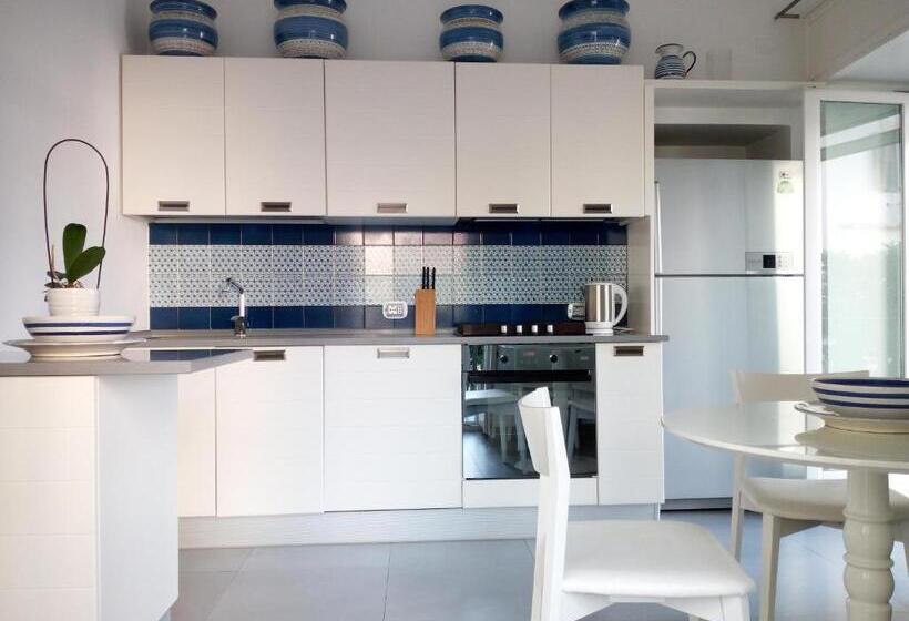 آپارتمان 2 خوابه با بالکن, Cubo Apartments
