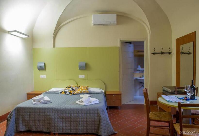 标准单人间, Chiostro Delle Monache Hostel Volterra