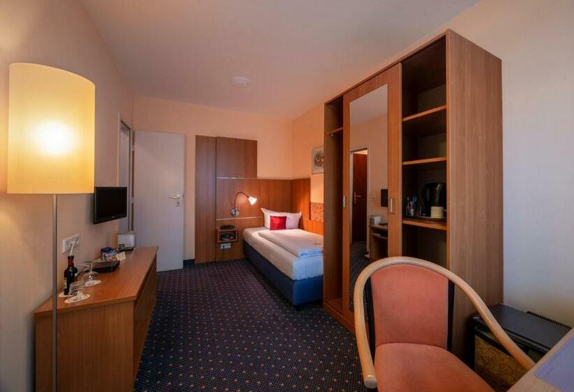 Номер Стандарт Индивидуальный, Parkhotel Obertshausen