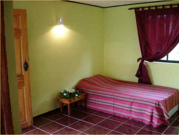 Номер Стандарт, Chez Jérôme