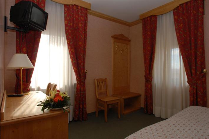 Номер Стандарт, Alpi   Foza