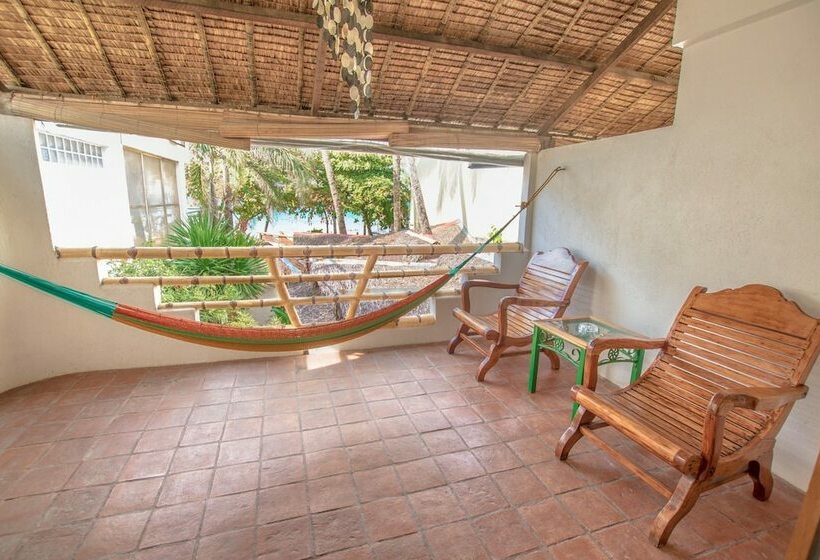 Quarto Familiar, Bamboo Bungalows