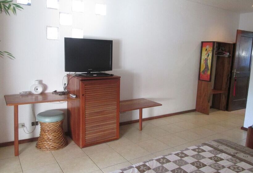 Quarto Familiar, Bamboo Bungalows