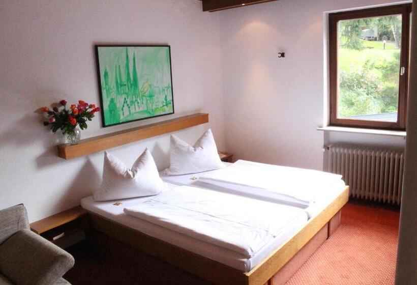 Quarto Estandar, Haus Am Wald