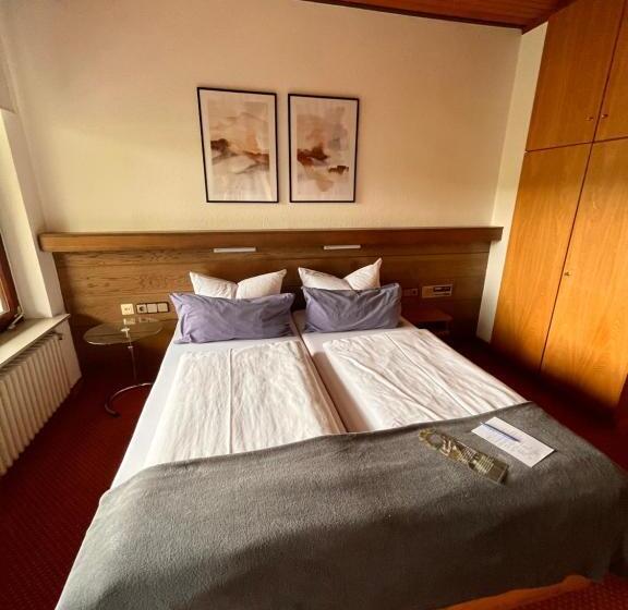 Quarto Estandar com Sacada, Haus Am Wald