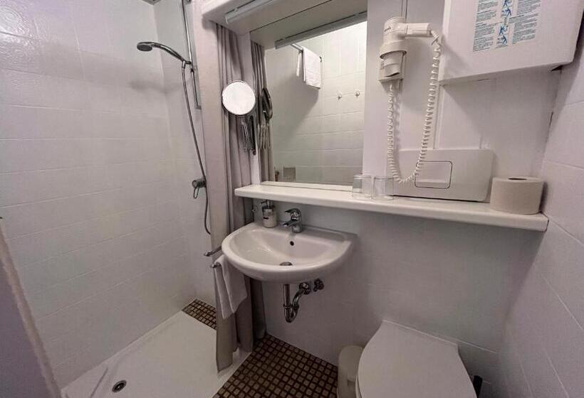 Quarto Estandar com Sacada, Haus Am Wald
