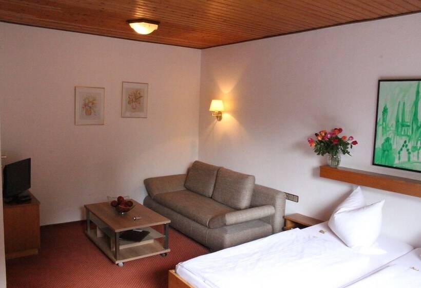 Quarto Estandar, Haus Am Wald