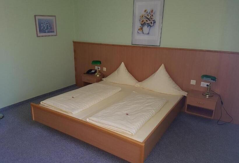 Номер Стандарт, Stadt Baunatal