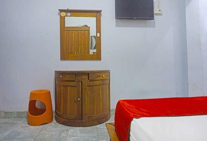 Номер Стандарт, Oyo 91456 Anggrek Homes Makassar