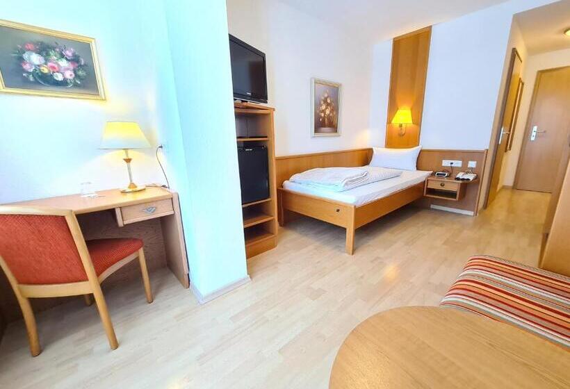 Одноместный Номер Вид на Бассейн, Thermenhotel Tannenhof   Ihr Wohlfühl