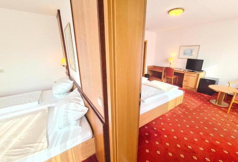 Семейный Номер, Thermenhotel Tannenhof   Ihr Wohlfühl