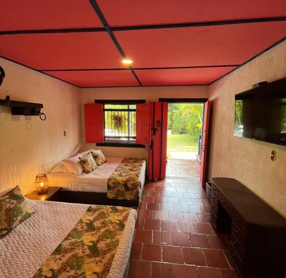 اتاق کلاسیک چهارنفره, El Percal Hacienda