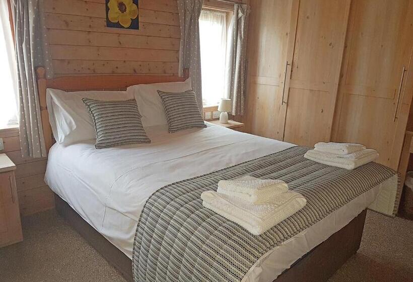 Дом 2 Спальни, Llwyngwair Manor Holiday Park